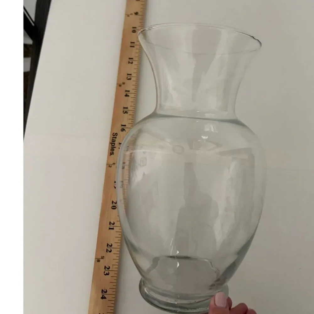 clear glass vase 14